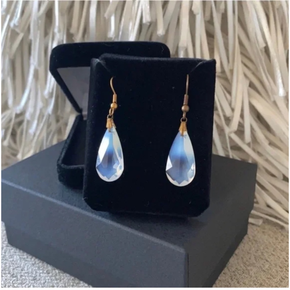 🪞 NWT swarovski teardrop faceted crystal drop earrings set